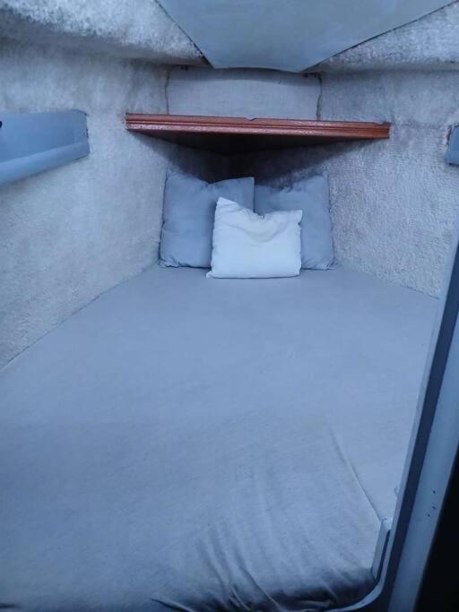 Nuit Insolite Sur Un Voilier Saint-Cyprien  Buitenkant foto