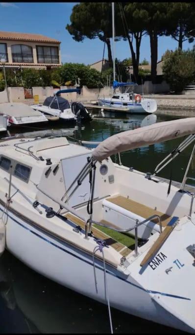 Nuit Insolite Sur Un Voilier Saint-Cyprien  Buitenkant foto